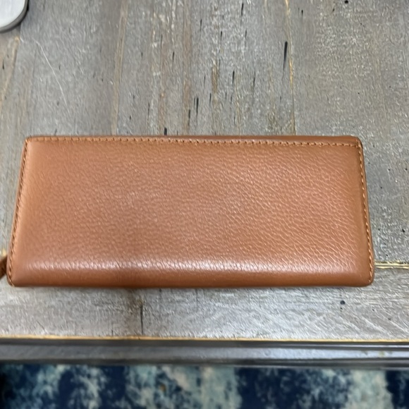 Michael Kors, jet set, slim, flap, pebble, leather wallet - Picture 2 of 15